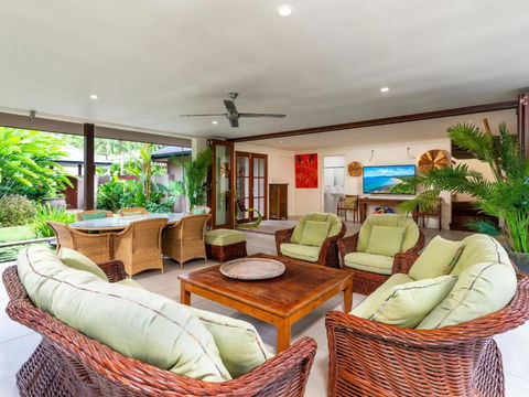 Oasis Beachfront Mirage - Perths Hotel 1