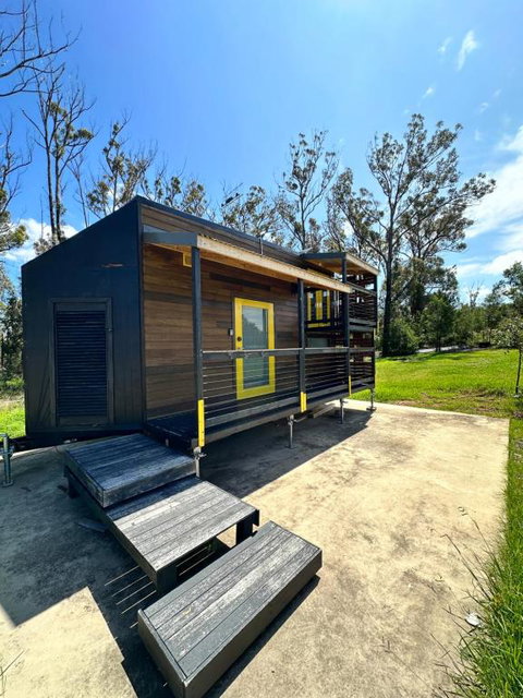 Ocean Breeze Tiny House - Ocean And Lake View - Perths Hotel 1