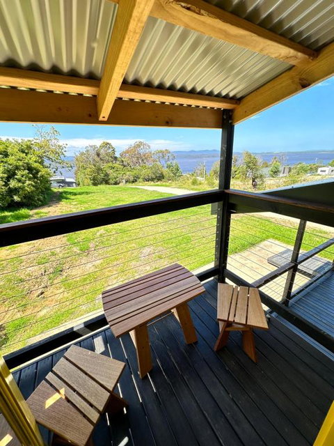 Ocean Breeze Tiny House - Ocean And Lake View - Perths Hotel 2