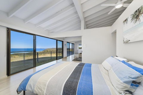 Ocean Paradise - Perths Hotel 3