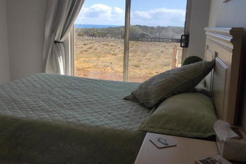 Ocean Views Home Stay with Perths Hotel