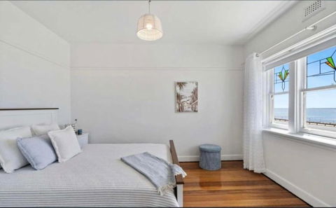 Ocean Views & City Convenience Perfect Getaway - Perths Hotel 3
