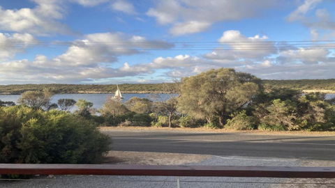 Off The Net - New Listing - Esplanade Property With Views Of The Channel - Perths Hotel 0