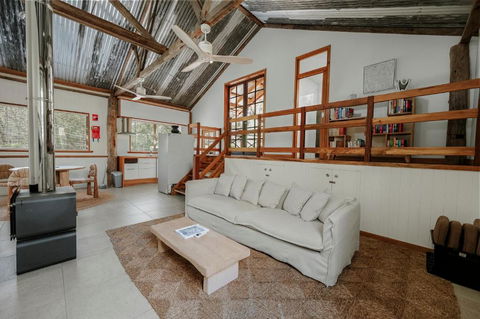 Orchard Cottage - Quiet Farm Escape - Perths Hotel 0