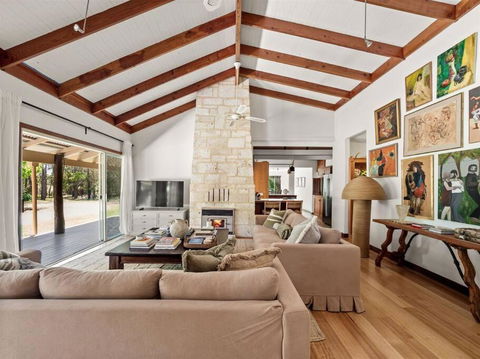 Orchard Homestead Countryside Retreat - Perths Hotel 0