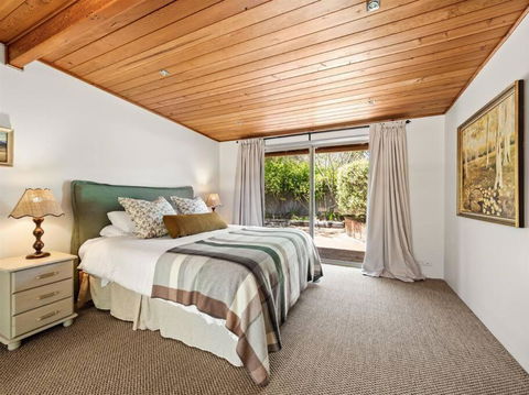 Orchard Homestead Countryside Retreat - Perths Hotel 1