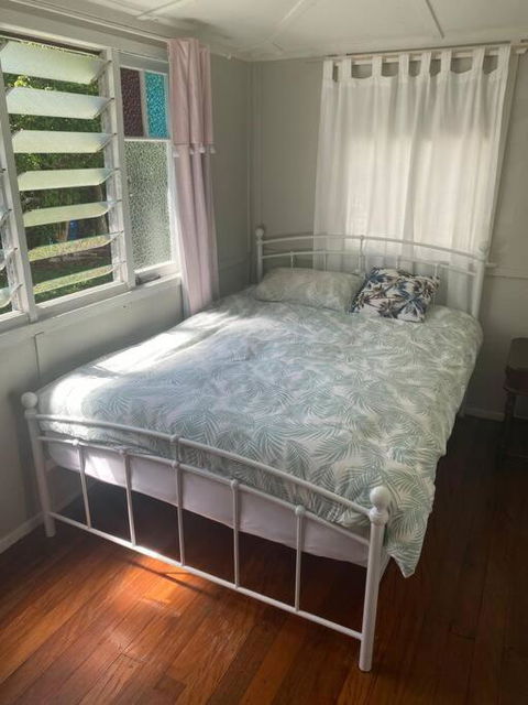 Original Surf Cottage In Heart Of Pottsville Beach - Perths Hotel 2