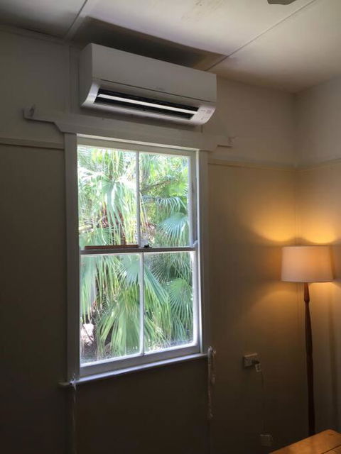 Original Surf Cottage In Heart Of Pottsville Beach - Perths Hotel 3