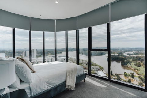 Panoramic Lake View 2-Bed With Pool, Gym And BBQ - Perths Hotel 0