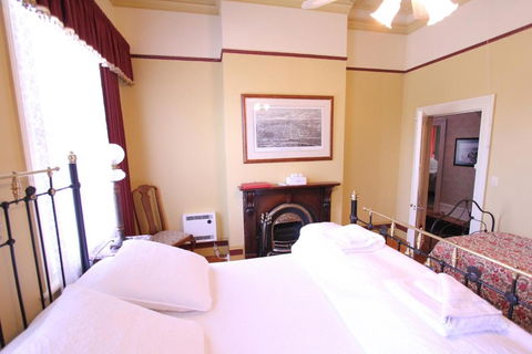 Palm House - Perths Hotel 1