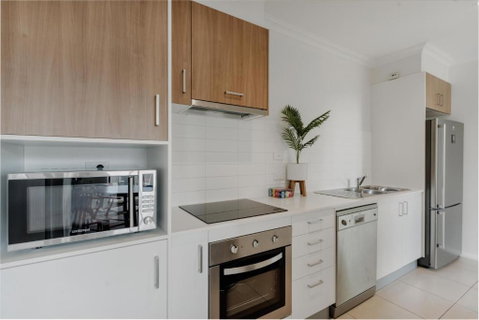 Peaceful 1-Bed Apartment Close To Lonsdale St - Perths Hotel 1