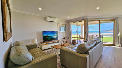 Pelican Shore Villa 5 - Kalbarri WA - Perths Hotel 3