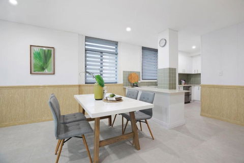 Penthouse In Rockdale CBD - Perths Hotel 3