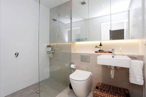 Perfect Large One Bedroom Plus Study - ALB09518 - Perths Hotel 2