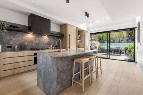 Perfect Vacation Home W Terrace & Private Garage - Perths Hotel 0