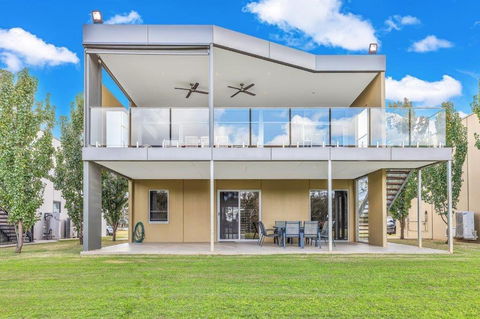 Perricoota Waters - Echuca Holiday Homes - Perths Hotel 1