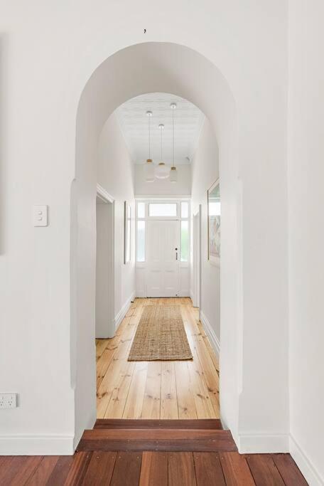 Piambong House - Perths Hotel 2