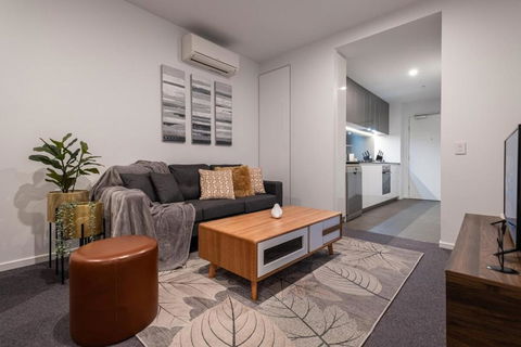 Pleasant &bright 2br2ba Apt Footscray Pool - Perths Hotel 0
