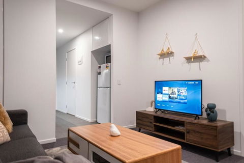 Pleasant &bright 2br2ba Apt Footscray Pool - Perths Hotel 2