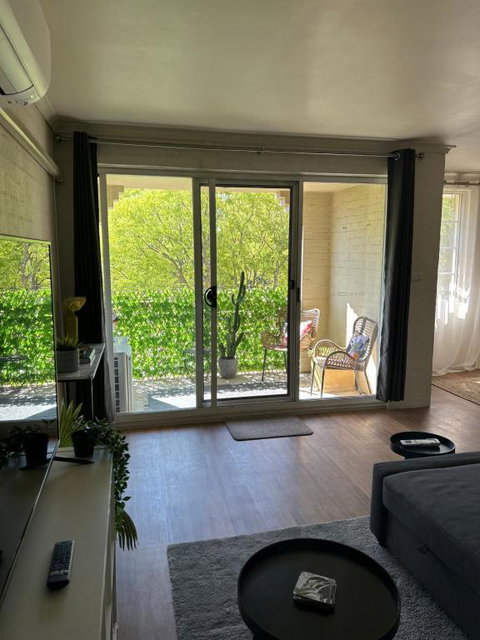 Plush 2 Bedroom Apartment Kingston - Perths Hotel 2