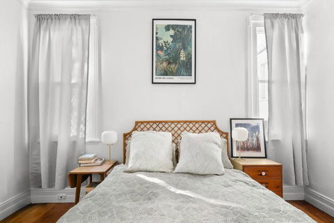 Pocket Of Petersham - A Stylish Inner-West Retreat - Perths Hotel 1