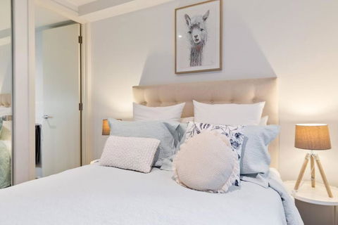 PORT MELBOURNE - A Stay At The Bay - Perths Hotel 2