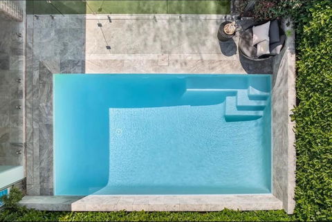 Quite Luxurious House With Pool 220m To Railway Station - Perths Hotel 0