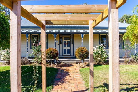 Pound Hill Cottage - Perths Hotel 0