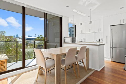 Prime Location 2-Bed Apartment With Parking - Perths Hotel 1