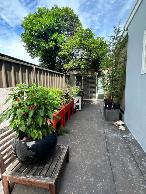 Private, Local Living Studio In Mascot, Airport - Perths Hotel 2