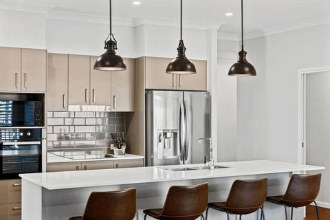 Private Mudjimba Beach Abode - Perths Hotel 1