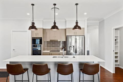 Private Mudjimba Beach Abode - Perths Hotel 3
