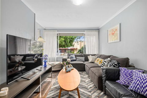 Private Pool Retreat In Watson - Perths Hotel 2