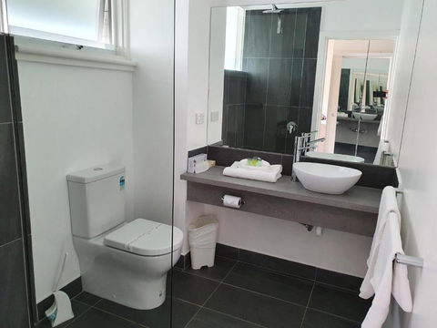 Prom Country Lodge - Perths Hotel 1