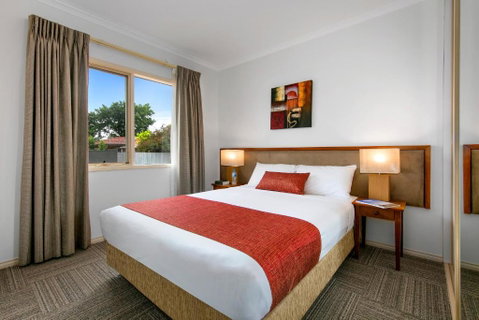 Quest Bendigo - Perths Hotel 3
