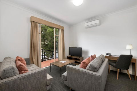 Quest Dandenong - Perths Hotel 3