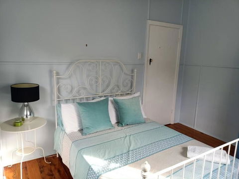 Quiet Private Central Cozy 3bdrm FREE Parking - Perths Hotel 2
