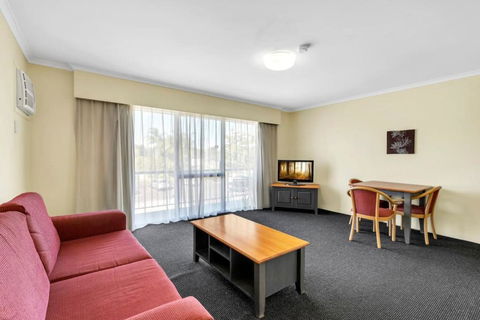 Quiet Unit In Leafy Hotel - Perths Hotel 0