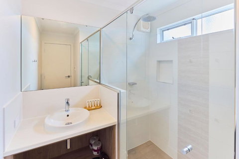 RAC Esperance Holiday Park - Perths Hotel 3