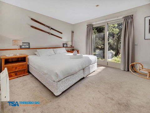 Ramshead Creek 1 - Perths Hotel 2