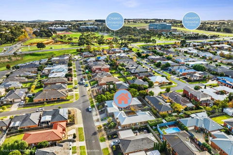 Reconnect On Daly I Epworth And Deakin - Perths Hotel 3