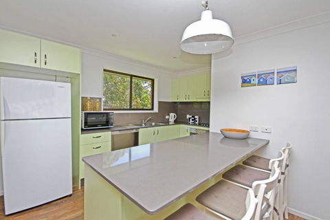 Red Door Beach House - Perths Hotel 1