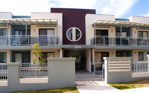 Astina Serviced Apartments - Central - Perths Hotel 1