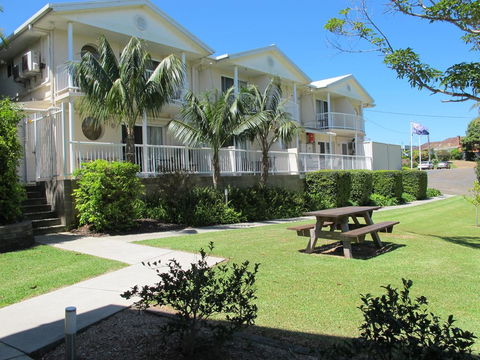 Aston Hill Motor Lodge - Perths Hotel 0
