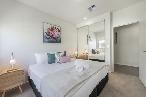 Astra Apartments Newcastle (Merewether) - Perths Hotel 1