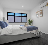 AU.JOY 3 Bed Townhouse Burwood 3 - Perths Hotel