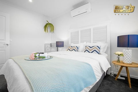 AU.JOY 3 Bed Townhouse Burwood 3 - Perths Hotel 2