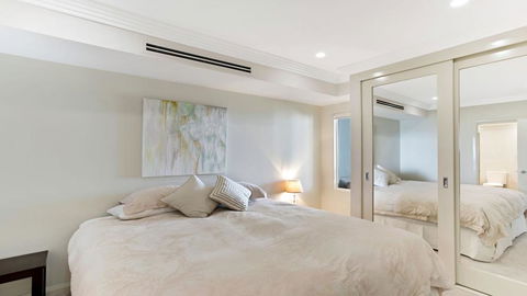 Aura Apartment With Spectacular Views! - Perths Hotel 3