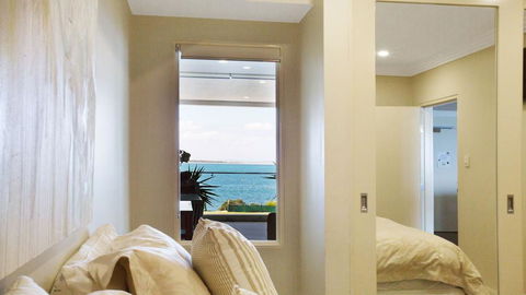 Aura Apartment With Spectacular Views! - Perths Hotel 1
