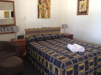 Book Ayr Accommodation Vacations Perths Hotel Perths Hotel